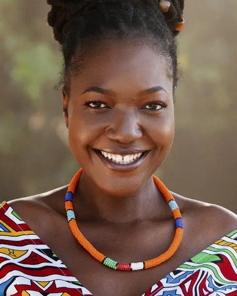 Portrait de Coumba, célibataire au Sénégal